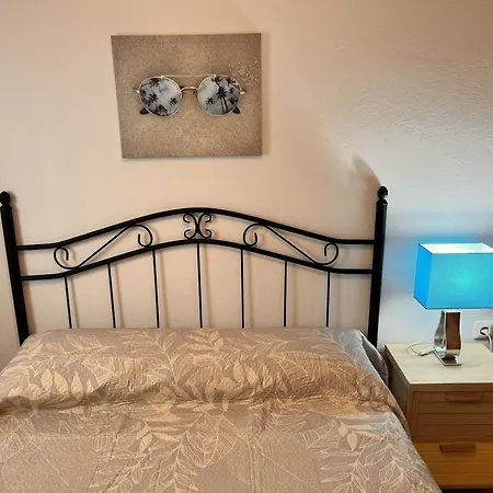 Chalet Con Piscina Privada Dos Banos 6 Pax *