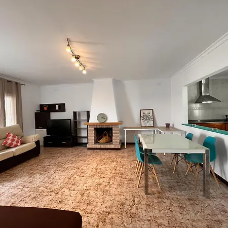 Con Piscina Privada Dos Banos 6 Pax *